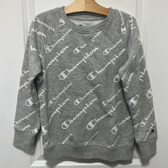 Champion® || Girls Allover Script Fleece
Sweatshirt Long Sleeve Size Medium - Picture 2 of 7